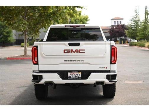 2022 GMC Sierra 1500 Limited AT4
