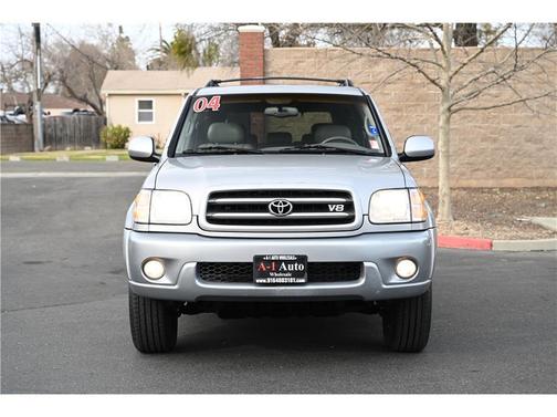 Photo 2 of 24 of 2004 Toyota Sequoia Limited