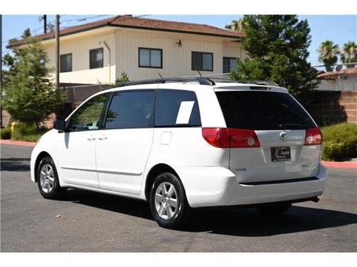 2010 Toyota Sienna CE