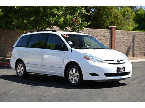2010 Toyota Sienna CE