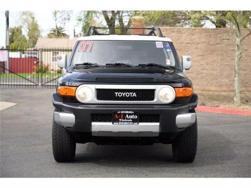 2007 Toyota FJ Cruiser Base (Retail Orders Only) (M6)