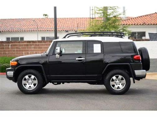 2007 Toyota FJ Cruiser Base (Retail Orders Only) (M6)