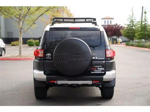 2007 Toyota FJ Cruiser Base (Retail Orders Only) (M6)