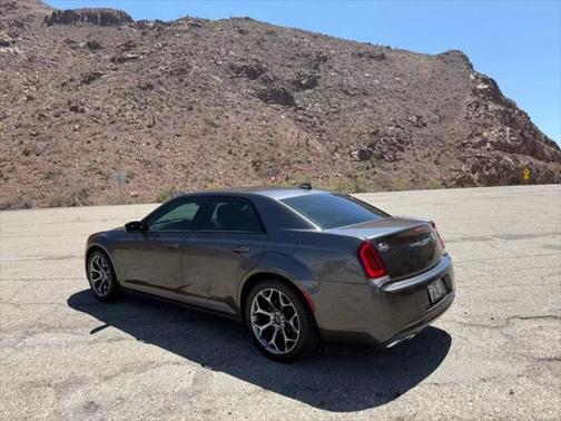 2016 Chrysler 300 S