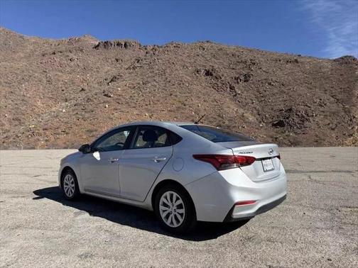 2022 Hyundai Accent SE