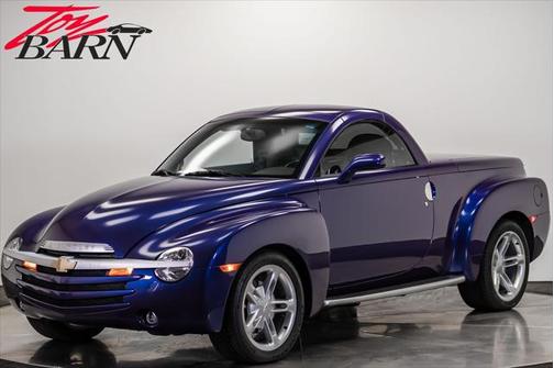 2004 Chevrolet SSR Base