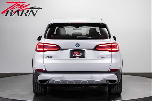 Mineral White Metallic 2022 BMW X5 xDrive40i