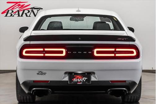 2016 Dodge Challenger SRT Hellcat