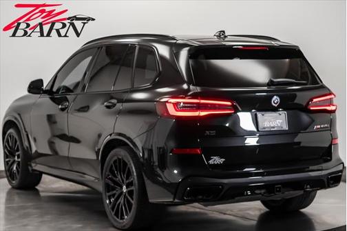 2022 BMW X5 M50i