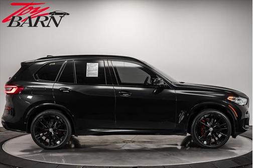 2022 BMW X5 M50i