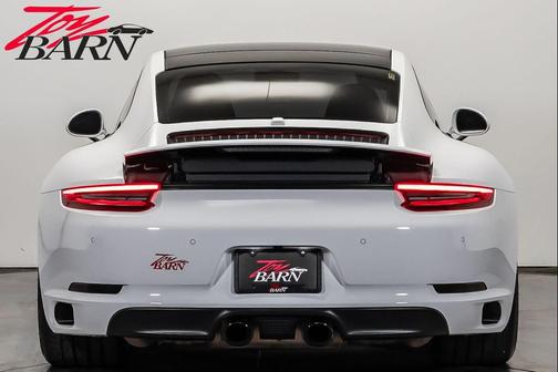 2019 Porsche 911 Carrera GTS