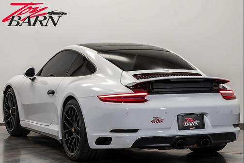 2019 Porsche 911 Carrera GTS