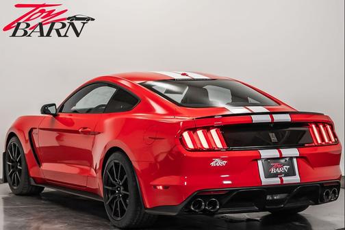 2016 Ford Shelby GT350 Base