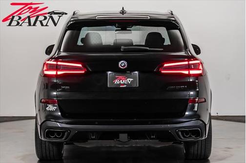 2022 BMW X5 M50i