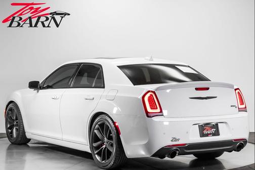 Bright White Clearcoat 2023 Chrysler 300 C