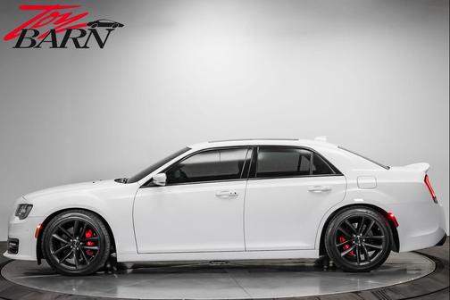 Bright White Clearcoat 2023 Chrysler 300 C