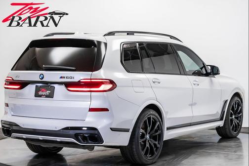 2024 BMW X7 M60i