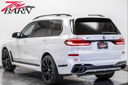 2024 BMW X7 M60i