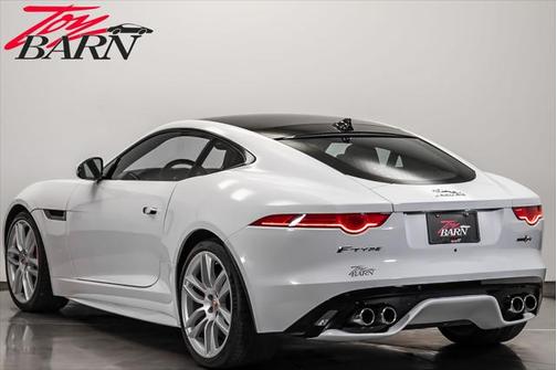 2017 Jaguar F-TYPE R