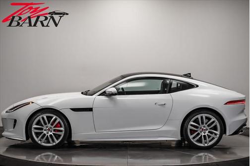 2017 Jaguar F-TYPE R