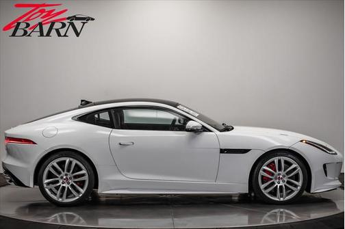 2017 Jaguar F-TYPE R