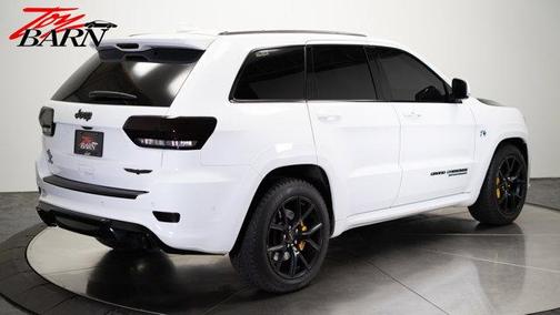 Photo 5 of 32 of 2018 Jeep Grand Cherokee Trackhawk