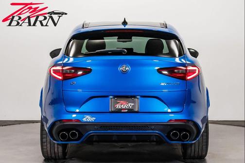 2022 Alfa Romeo Stelvio Quadrifoglio
