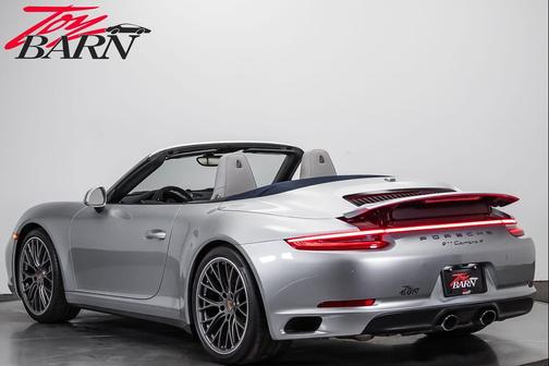 Rhodium Silver Metallic 2017 Porsche 911 Carrera