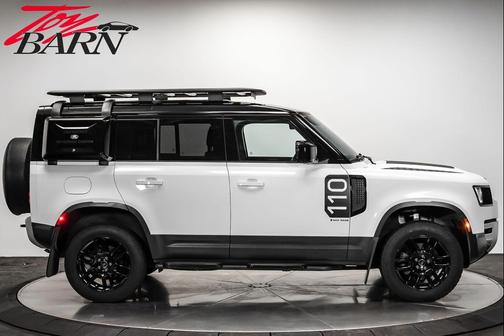 2024 Land Rover Defender 110 P300
