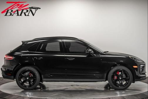 2023 Porsche Macan AWD
