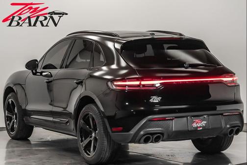 2023 Porsche Macan AWD