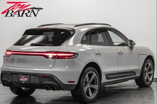 2023 Porsche Macan Base