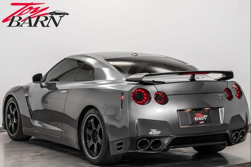 2013 Nissan GT-R Black Edition