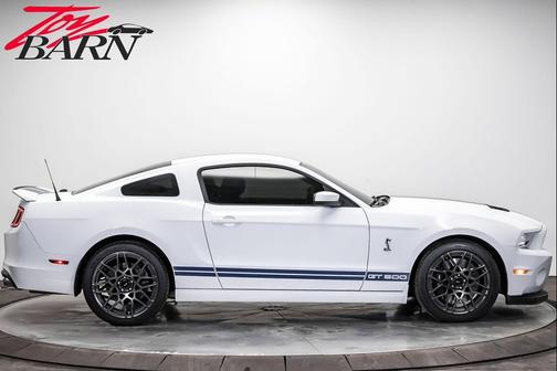 2014 Ford Shelby GT500 Base