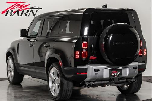 2024 Land Rover Defender 110 P500 SE