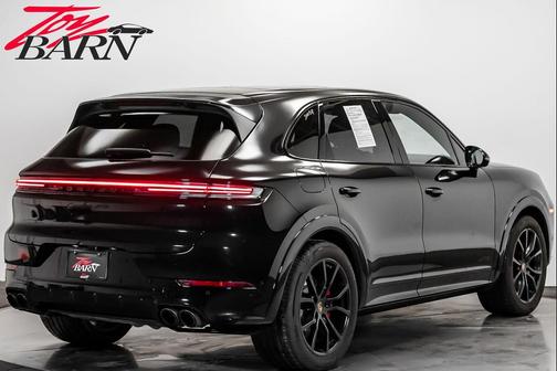 2025 Porsche Cayenne GTS