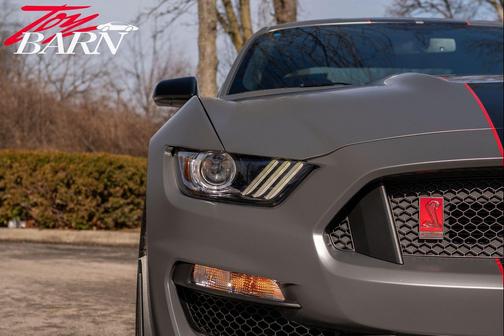 2018 Ford Shelby GT350R Base