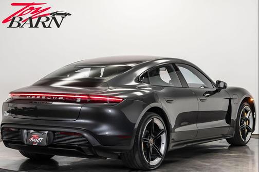 2021 Porsche Taycan Turbo S