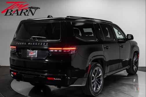 Diamond Black Crystal Pearlcoat 2024 Jeep Grand Wagoneer Series II 4x4