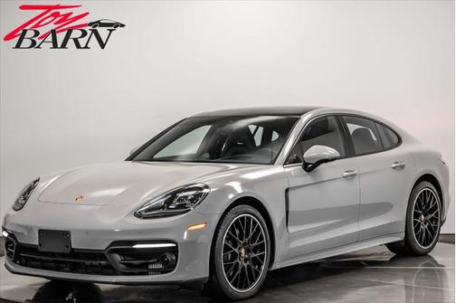 2022 Porsche Panamera 4