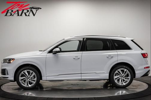2023 Audi Q7 55 Premium Plus