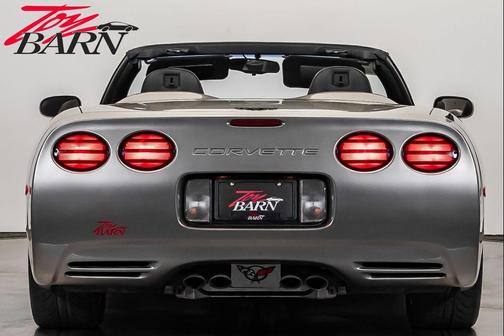 2000 Chevrolet Corvette Base