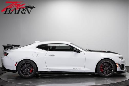 Summit White 2018 Chevrolet Camaro ZL1