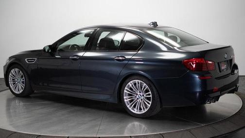 Photo 3 of 30 of 2015 BMW M5 Base