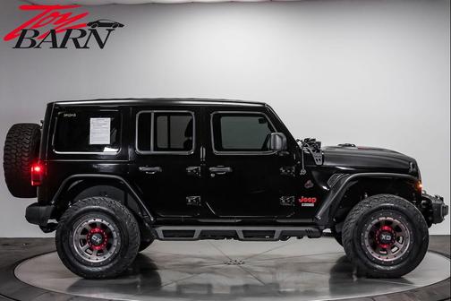Black Clearcoat 2021 Jeep Wrangler Unlimited Rubicon 392