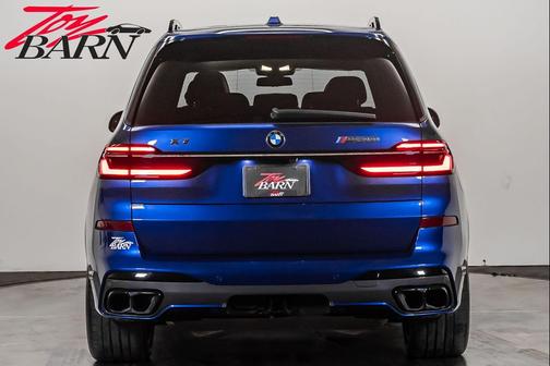 2023 BMW X7 M60i
