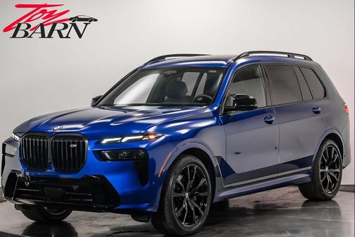 2023 BMW X7 M60i