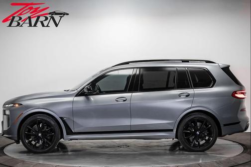 2024 BMW X7 M60i