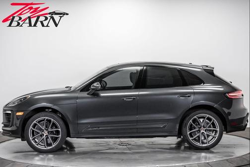 Volcano Grey Metallic 2022 Porsche Macan Macan GTS