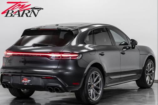 Volcano Grey Metallic 2022 Porsche Macan Macan GTS